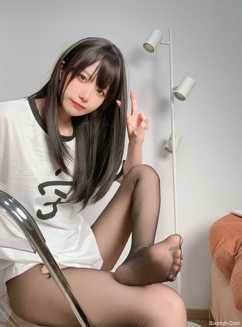 「一勺大布丁」Perohub – 24年12月应援团订阅(130P/20V/606MB)
